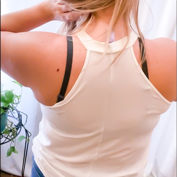 Embroidered high neck tank - Picture 2 of 5